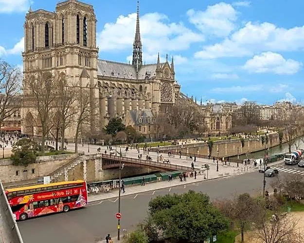 Hotel Esmeralda Parigi